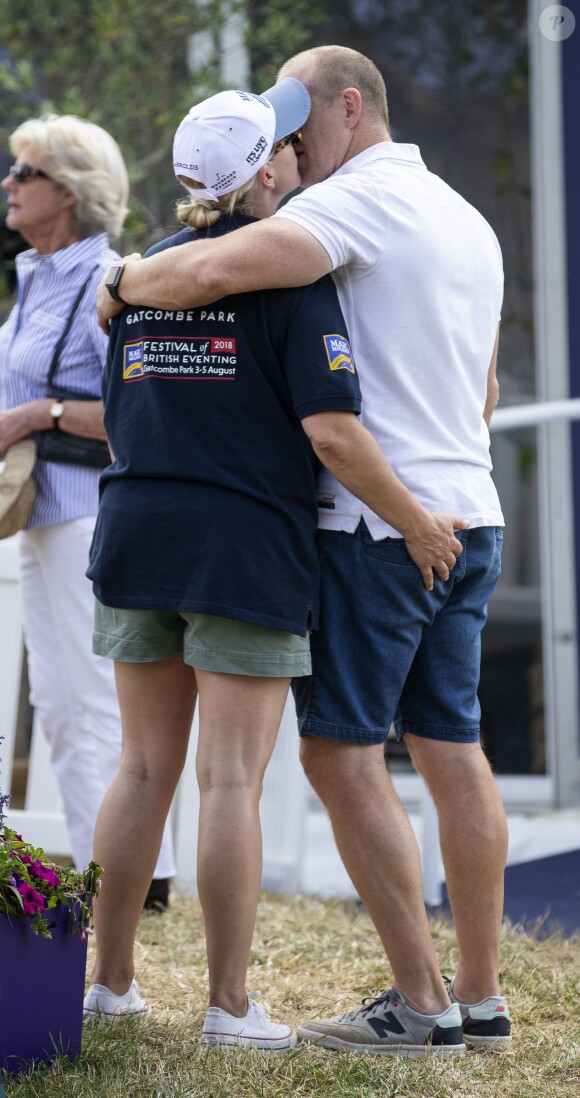 Zara Tindall (Zara Phillips) et Mike Tindall amoureux lors du Festival de concours complet de Gatcombe le 5 août 2018.