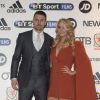 Aaron Ramsey et sa femme Colleen le 27 février 2017 à Londres lors de l'avant-première de Don't Take Me Home sur le parcours du Pays de Galles lors de l'Euro 2016.