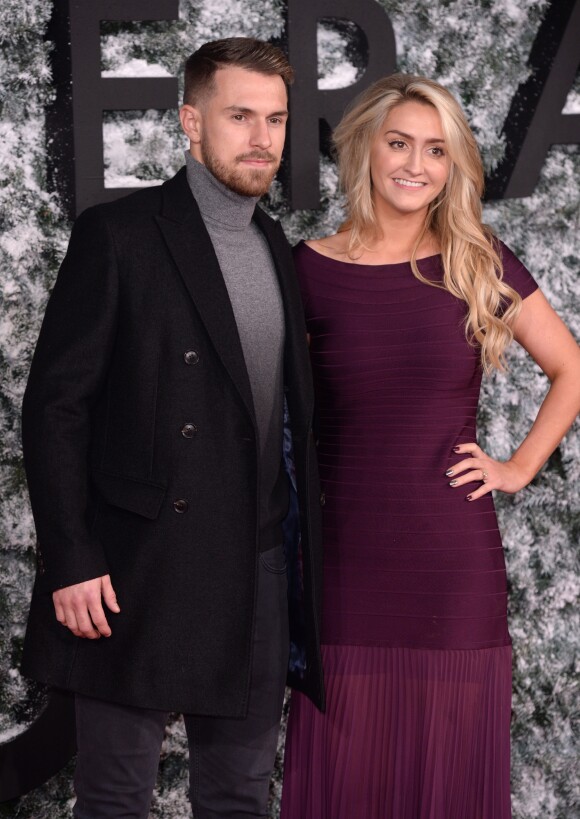 Aaron Ramsey et sa femme Colleen le 15 décembre 2016 à Londres lors de l'avant-première de Collateral Beauty.