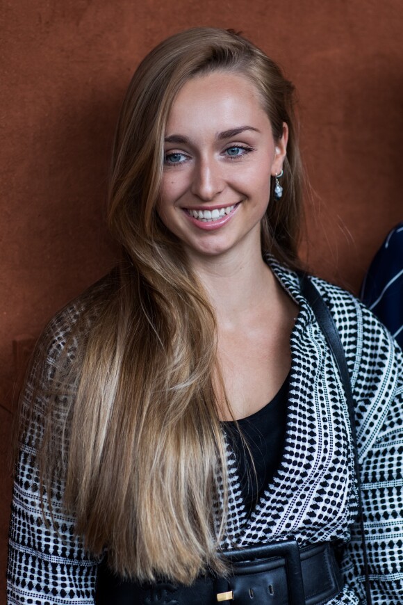 Emma Smet - People au village des Internationaux de Tennis de Roland Garros à Paris, le 6 juin 2018. © Cyril Moreau/Bestimage