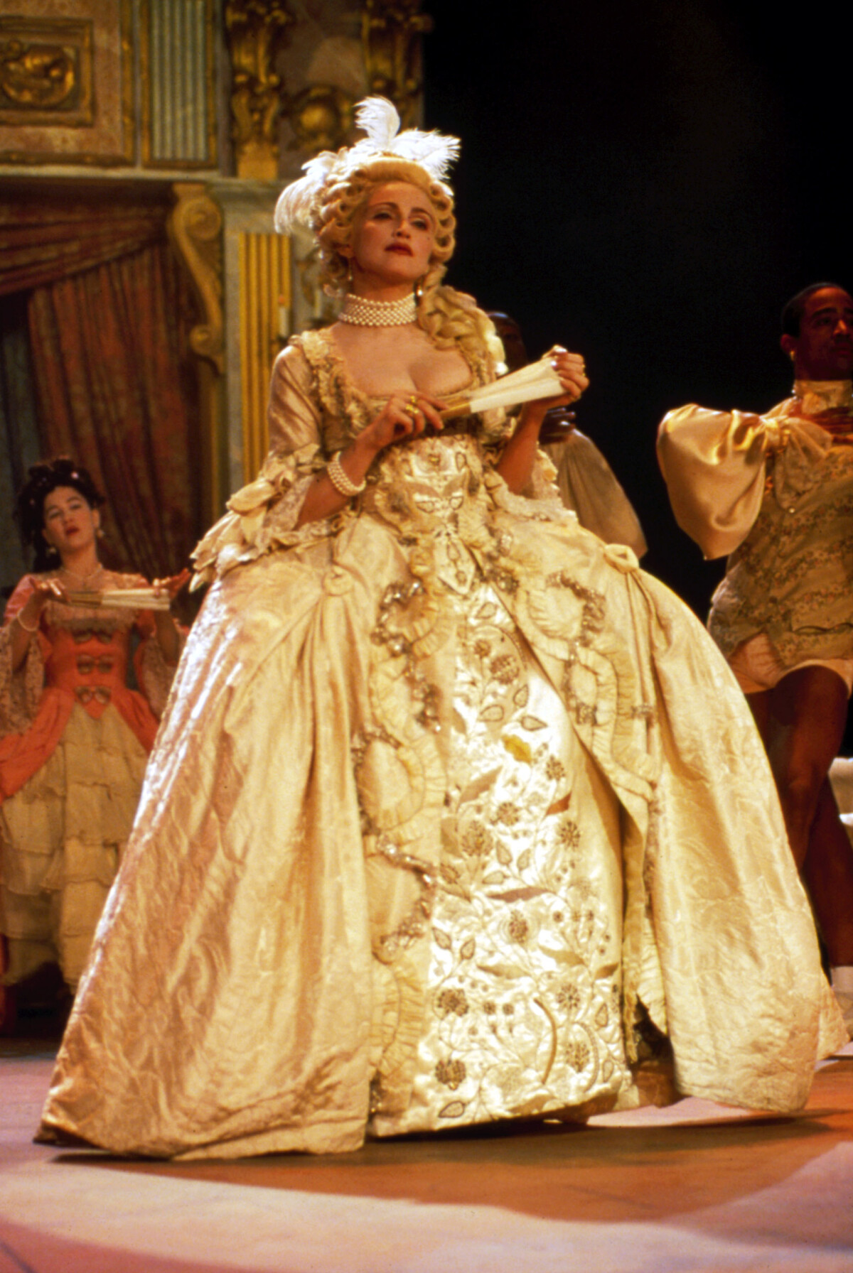 Photo Madonna Joue Les Marie Antoinette Pour Interpr Ter Son Tube Vogue Aux Mtv Video Music