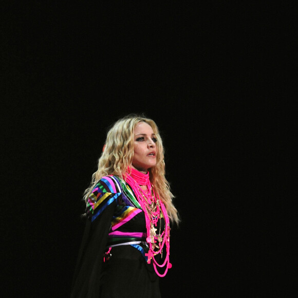 Madonna en Givenchy par Riccardo Tisci lors de son "Sticky & Sweet Tour" à New York, en 2008.