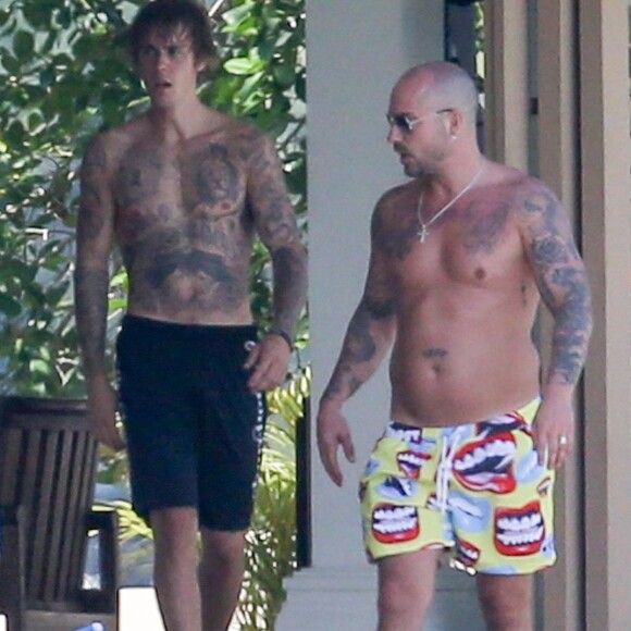 Exclusif - Justin Bieber et son père Jeremy Bieber en famille à Montego Bay en Jamaïque. Le 20 février 2018.