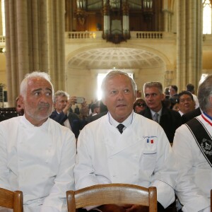 Guy Savoy, Georges Blanc - Obsèques de Joël Robuchon en la cathédrale Saint-Pierre de Poitiers le 17 août 2018. © Patrick Bernard / Bestimage