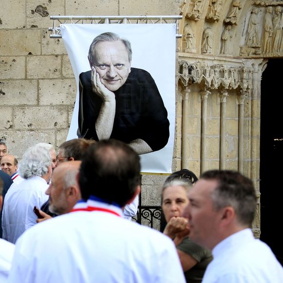 Illustration - Obsèques de Joël Robuchon en la cathédrale Saint-Pierre de Poitiers le 17 août 2018. © Patrick Bernard / Bestimage