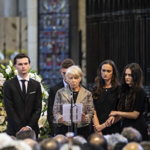 Des proches de la Joël Robuchon - Obsèques de Joël Robuchon en la cathédrale Saint-Pierre de Poitiers le 17 août 2018.