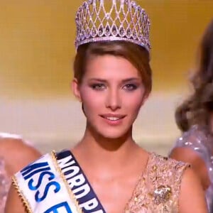 Camille Cerf (Miss Nord-Pas-de-Calais) est sacrée Miss France 2015, lors de la cérémonie de Miss France 2015 sur TF1, le samedi 6 décembre 2014.