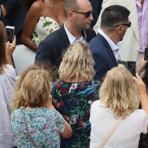 Sortie des mariés lors du Mariage civil de Vincent Cassel et Tina Kunakey à la mairie de Bidart au pays basque le 24 août 2018. © Patrick Bernard / Guillaume Collet / Bestimage