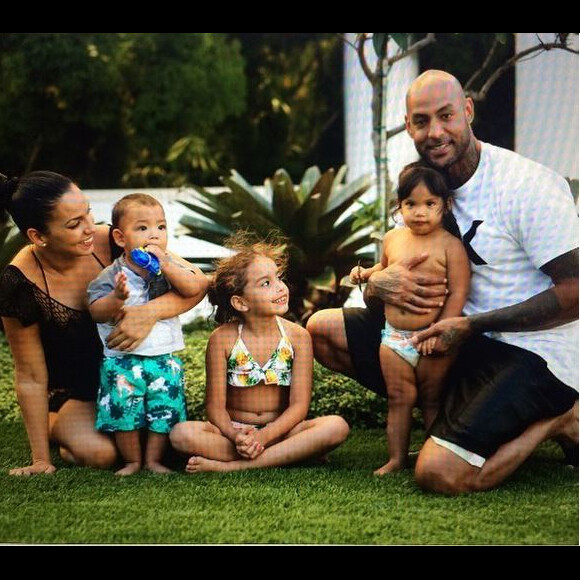 Patricia Vinces, Booba et leurs 3 enfants. Photo publiée par Patricia Vinces.