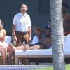Exclusif - Khloe Kardashian - Les soeurs Kardashian passent la journée à la plage en compagnie de leurs compagnons et leurs amis à Puerto Vallarta au Mexique. Le 15 août 2018.