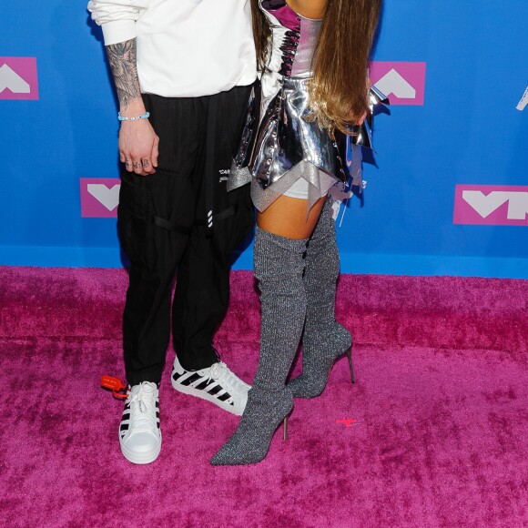 Ariana Grande et son fiancé Pete Davidson - Photocall des MTV Video Music Awards 2018 au Radio City Music Hall à New York, le 20 août 2018.