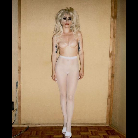 Lady Gaga photographiée par Eli Russell Linnetz. Août 2018.