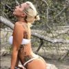 Lady Gaga, en bikini, souhaite une bonne année à ses fans sur Twitter. Janvier 2018