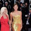 Irina Shayk et Donatella Versace - Première du film "A Star Is Born" lors du 75ème festival de Venise, La Mostra le 31 aout 2018.