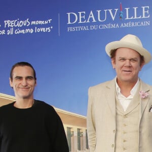 Joaquin Phoenix, John C. Reilly au photocall du film "Les frères sisters" lors du 44ème Festival du Cinéma Américain de Deauville le 4 septembre 2018. © Denis Guignebourg / Bestimage