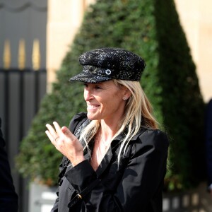 Exclusif - Estelle Lefébure quitte l'hôtel de Crillon après avoir passé l'après-midi avec son amie Jessica Lemarié-Pirès, épouse de Robert Pirè à Paris le 12 juin 2018.