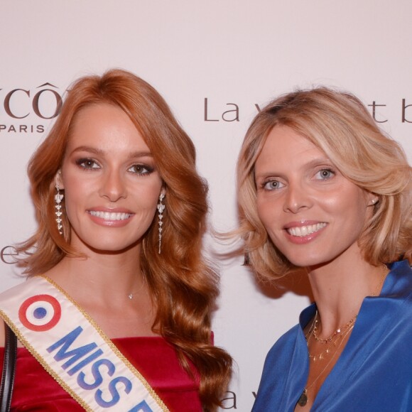 Exclusif - Maëva Coucke (Miss France 2018), Sylvie Tellier (Miss France 2002) Soirée Lancôme pour célébrer la nouvelle communication du parfum Iconique "La Vie est Belle" à l'hôtel Mona Bismarck à Paris le 12 septembre 2018.  © Rachid Bellak / Bestimage