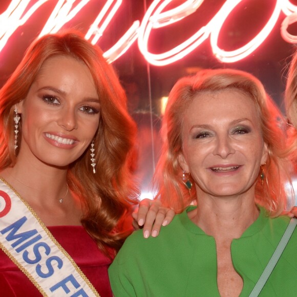 Exclusif - Maëva Coucke (Miss France 2018), Julie Audouin-Urdangaray (directrice général Lancôme France), Sylvie Tellier (Miss France 2002) Soirée Lancôme pour célébrer la nouvelle communication du parfum Iconique "La Vie est Belle" à l'hôtel Mona Bismarck à Paris le 12 septembre 2018. © Rachid Bellak / Bestimage
