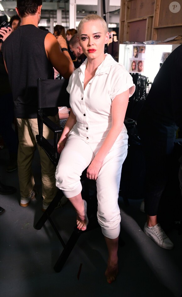 Rose McGowan au défilé du créateur Nicholas Kirkwood pendant la Fashion Week de Londres à l'Ambika P3, le 16 septembre 2018