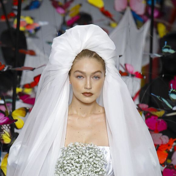 Gigi Hadid - Défilé Moschino, collection prêt-à-porter printemps-été 2019 à Milan, le 20 septembre 2018.