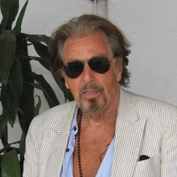 Al Pacino sort d'un restaurant à Beverly Hills, Los Angeles, le 27 Juillet 2018