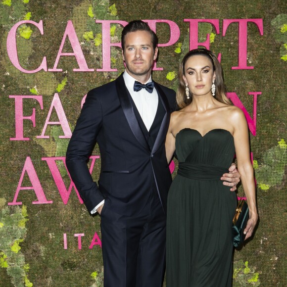 Armie Hammer et sa femme Elizabeth Chambers lors de la soirée des Green Carpet Fashion Awards au théâtre La Scala à Milan, Italie, le 23 septembre 2018.