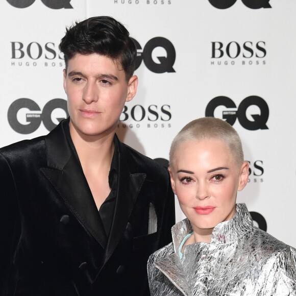 Rose McGowan et Rain Dove arrivent aux "2018 GQ Men of the Year Awards" à la Tate Modern à Londres, le 5 septembre 2018.