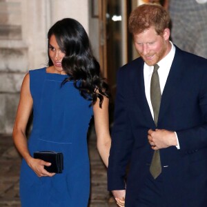 Le prince Harry et Meghan Markle, duchesse de Sussex, à la sortie du gala musical "100 Days to Peace" à Londres, le 6 septembre 2018.