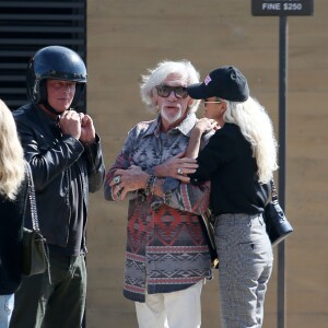 Exclusif - Laeticia Hallyday fait une grande virée sur les Harley-Davidson de Johnny avec Pierre Billon, Philippe Fatien et Fabrice Le Ruyet (mari d'Anne Marcassus) à Los Angeles le 27 septembre 2018.