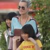 Laeticia Hallyday, ses filles Jade et Joy - Laeticia Hallyday, ses filles Jade et Joy et Sylviane (la nounou) sont allées se recueillir sur la tombe de J.Hallyday au cimetière marin de Lorient à Saint-Barthélemy, le 20 avril 2018.