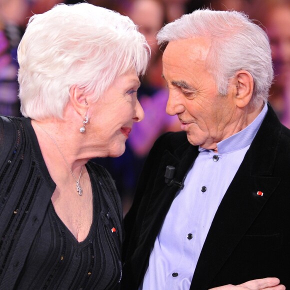 Line Renaud, Charles Aznavour - Enregistrement de "Vivement dimanche", à Paris, le 24 novembre 2010.