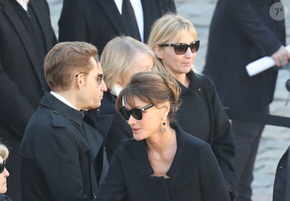 Ulla Aznavour et ses enfants Nicolas, Mischa et Katia, Carla Bruni Sarkozy - Arrivées à l'hommage national à Charles Aznavour à l'Hôtel des Invalides à Paris. Le 5 octobre 2018 © Jacovides-Moreau / Bestimage