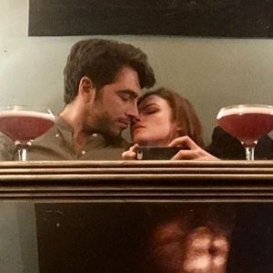 Elodie Frégé et Gian Marco Tavani passent la soirée en amoureux, à Paris, le 6 octobre 2018