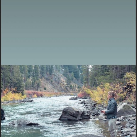 Ben Affleck et sa petite amie Shauna Sexton se sont offert un week-end en pleine nature dans le Montana. Octobre 2018.