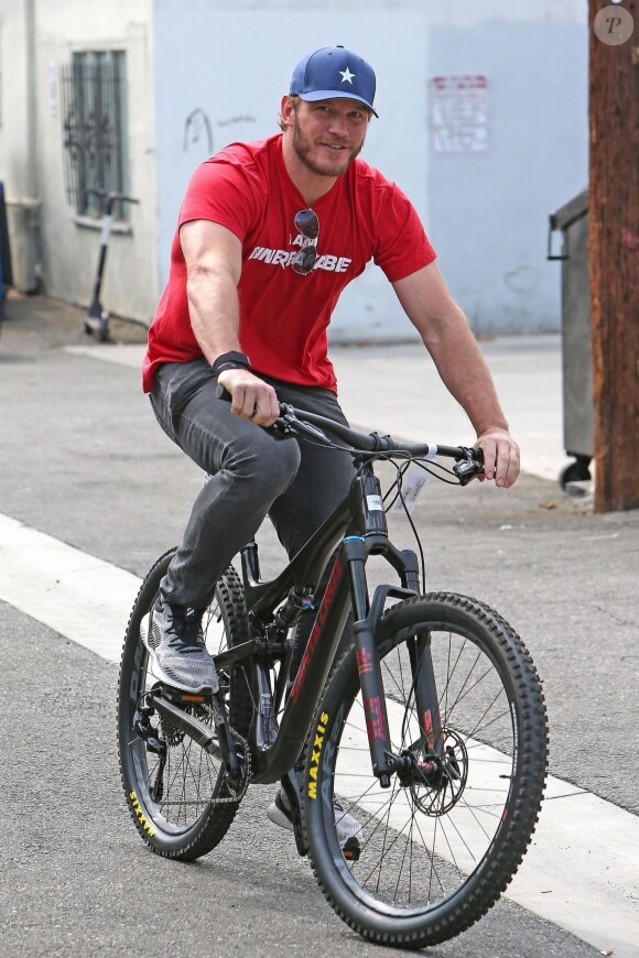 Exclusif - Chris Pratt a acheté un vélo chez I Martin Bicycles à West Hollywood, le 10 août 2018
