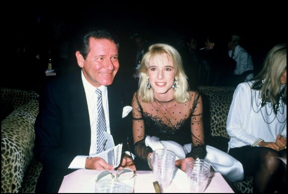 Raymond Danon et sa fille Géraldine lors d'une soirée au Palace à Paris le 23 décembre 1987.