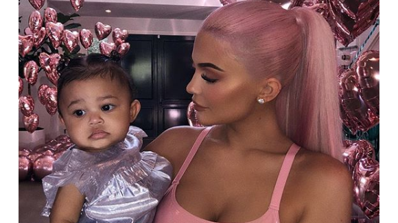 Kylie Jenner : Elle "essaie activement de faire un 2e bébé" avec Travis Scott