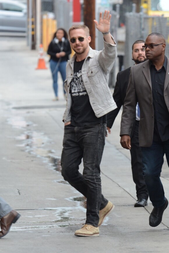 Ryan Gosling arrive à l'émission Jimmy Kimmel Live! à Hollywood pour la promotion de son prochain film ‘First Man’, le 3 octobre 2018  Ryan Gosling dons cool looking Halloween inspired tee as he waves at his fans ahead of an appearance at Jimmy Kimmel Live! 3rd october 201803/10/2018 - Los Angeles