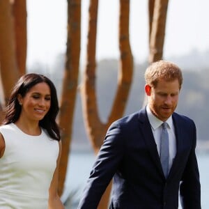 Le prince Harry, duc de Sussex et sa femme Meghan Markle, duchesse de Sussex (enceinte) rencontrent Peter Cosgrove (le Gouverneur général d'Australie) et sa femme Lynne Cosgrove à la "Admiralty House" lors de leur premier voyage officiel, le 16 octobre 2018.