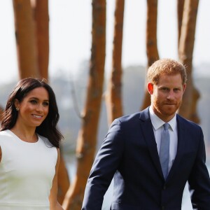 Le prince Harry, duc de Sussex et sa femme Meghan Markle, duchesse de Sussex (enceinte) rencontrent Peter Cosgrove (le Gouverneur général d'Australie) et sa femme Lynne Cosgrove à la "Admiralty House" lors de leur premier voyage officiel, le 16 octobre 2018.