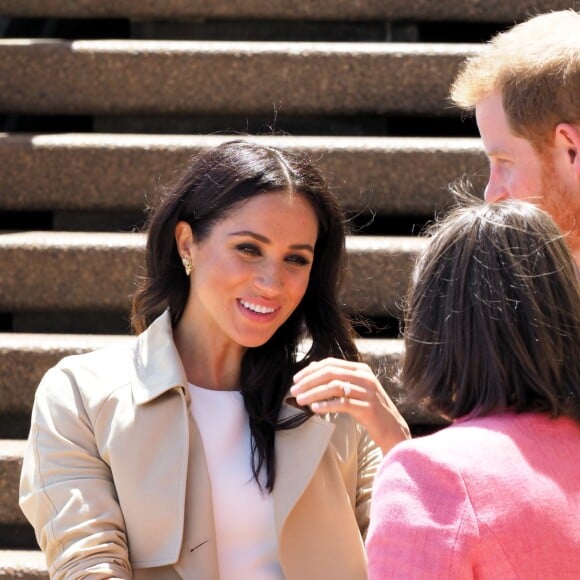 Le prince Harry, duc de Sussex et sa femme Meghan Markle, duchesse de Sussex (enceinte) arrivent à l'opéra de Sydney le premier jour de leur première tournée officielle en Australie, le 16 octobre 2018.