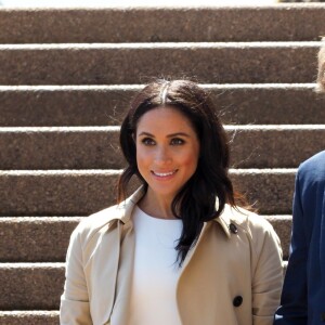 Le prince Harry, duc de Sussex et sa femme Meghan Markle, duchesse de Sussex (enceinte) arrivent à l'opéra de Sydney le premier jour de leur première tournée officielle en Australie, le 16 octobre 2018.