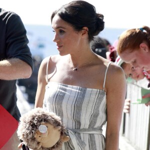 Le prince Harry, duc de Sussex, et Meghan Markle, duchesse de Sussex (enceinte) arrivent baie Kingfisher, sur l'île Fraser, en Australie, le 22 octobre 2018. Le couple rencontre les habitant de l'île.