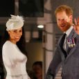 Le prince Harry, duc de Sussex et sa femme Meghan Markle, duchesse de Sussex (enceinte) au balcon du Grand Pacific Hotel à Suva aux îles Fidji dans le cadre de leur voyage officiel, le 23 octobre 2018.