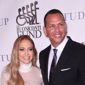 Jennifer Lopez et son compagnon Alex Rodriguez lors du 33ème dîner annuel des grandes légendes du sport au profit du Buoniconti Fund to Cure Paralysis à New York City, New York, Etats-Unis, le 24 septembre 2018.