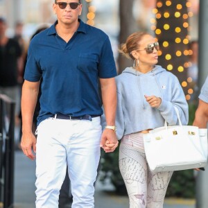 Exclusif - Jennifer Lopez et son compagnon Alex Rodriguez sont allés déjeuner restaurant 'Via Alloro' à Beverly Hills, le 31 aout 2018.