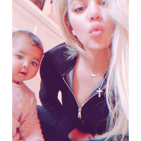 Khloé Kardashian et sa fille True sur une photo publiée sur son compte Instagram en octobre 2018.