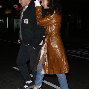 Emily Ratajkowski et son mari Sebastian Bear-McClard sont allés diner en amoureux à New York. Le 25 octobre 2018.