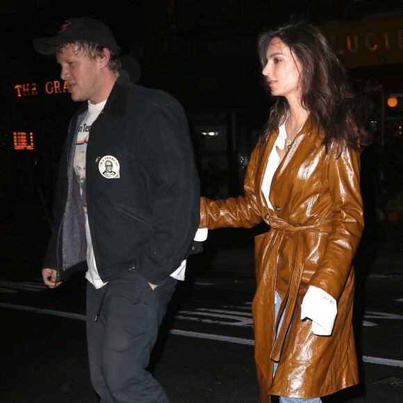 Emily Ratajkowski et son mari Sebastian Bear-McClard sont allés diner en amoureux à New York. Le 25 octobre 2018.