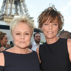 Muriel Robin et sa compagne Anne Le Nen - Soirée du 90ème anniversaire de Line Renaud sur le Bateau Potel et Chabot "Pavillon Seine" à Paris le 2 juillet 2018. © Coadic Guirec/Bestimage